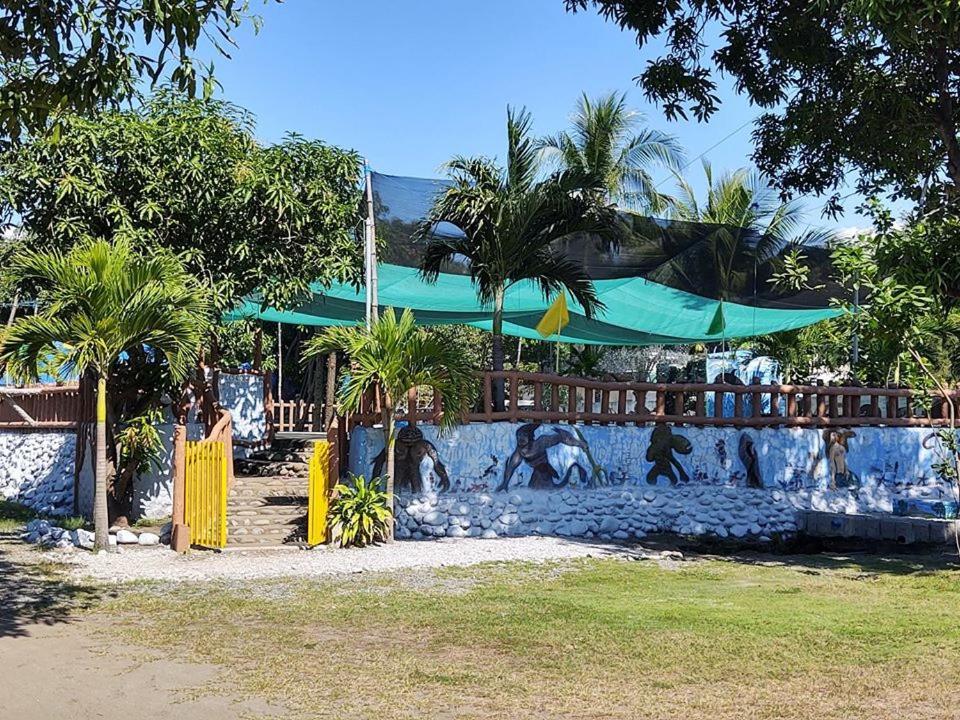 Seasun Beach Resort & Hotel Lucapon Экстерьер фото